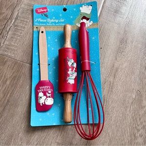 Disney Winnie the‎ Pooh Christmas 3 Piece Baking Set - Spatula Rolling Pin Whisk